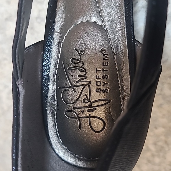 Life Stride Soft System Stylish Black Women's Shoes - Picture 8 of 9